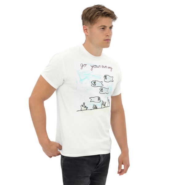 Go your own way Unisex classic tee - Image 6